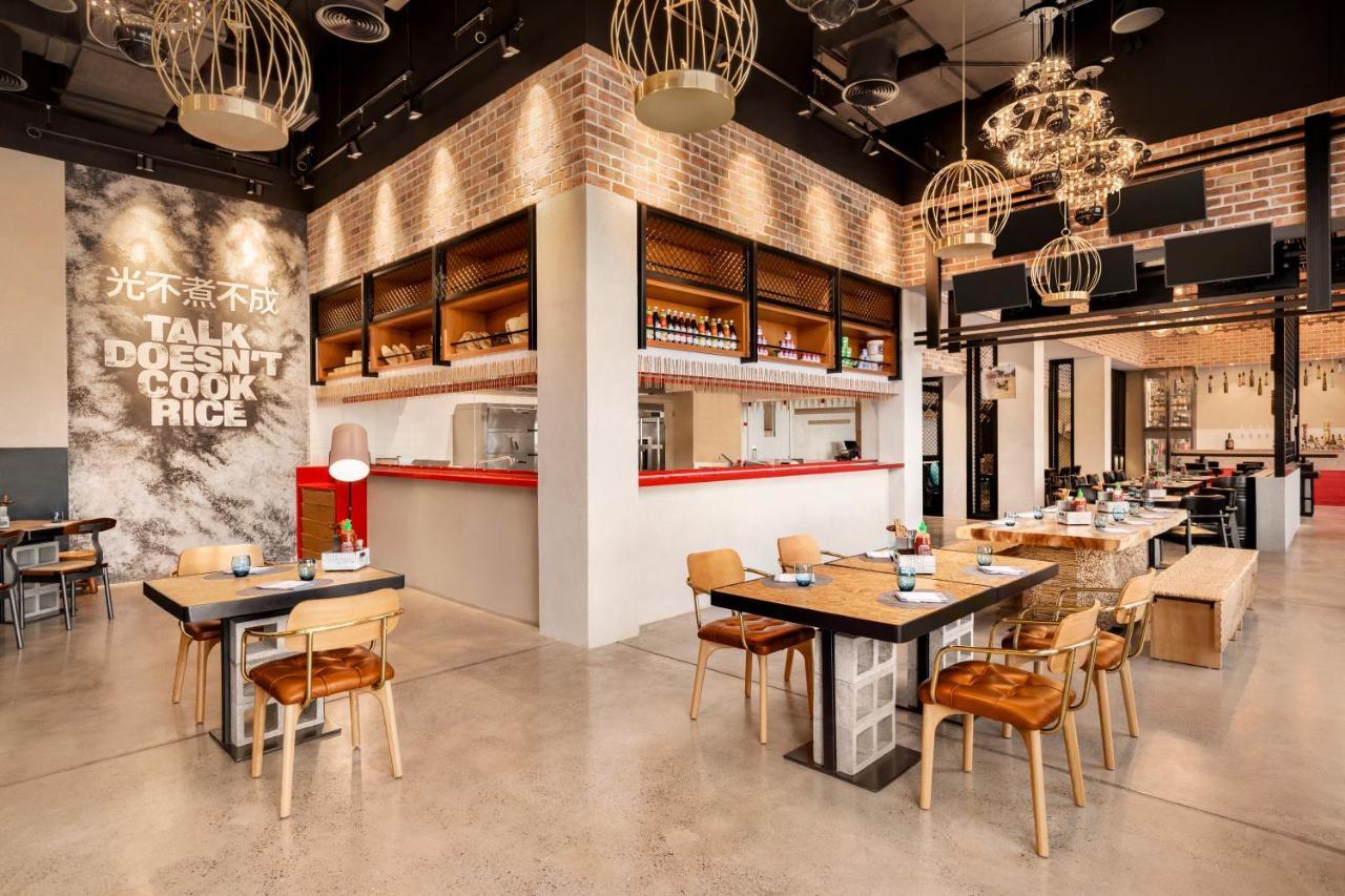 シャングリ ラ バール アル ジサ リゾート ＆ スパ マスカット エクステリア 写真 Interior of a restaurant